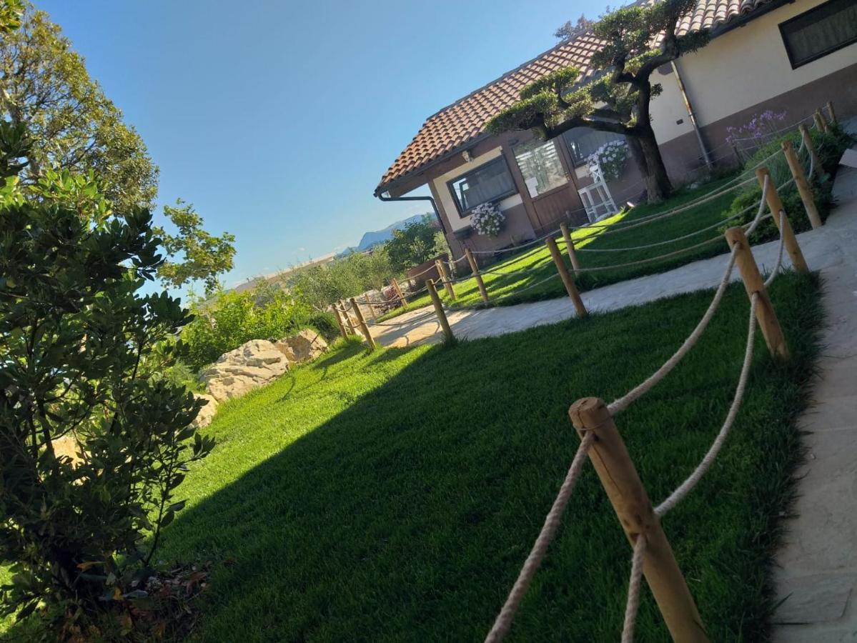 La Collina Dei Cavalieri Villa Belvedere Ostrense Eksteriør billede